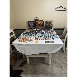 HeroQuest Board Game Rise Dread Moon Mage Mirror Frozen Horror Witch Lord Hasbro